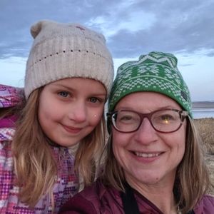 Meet your Poshers, Heather & Hazel